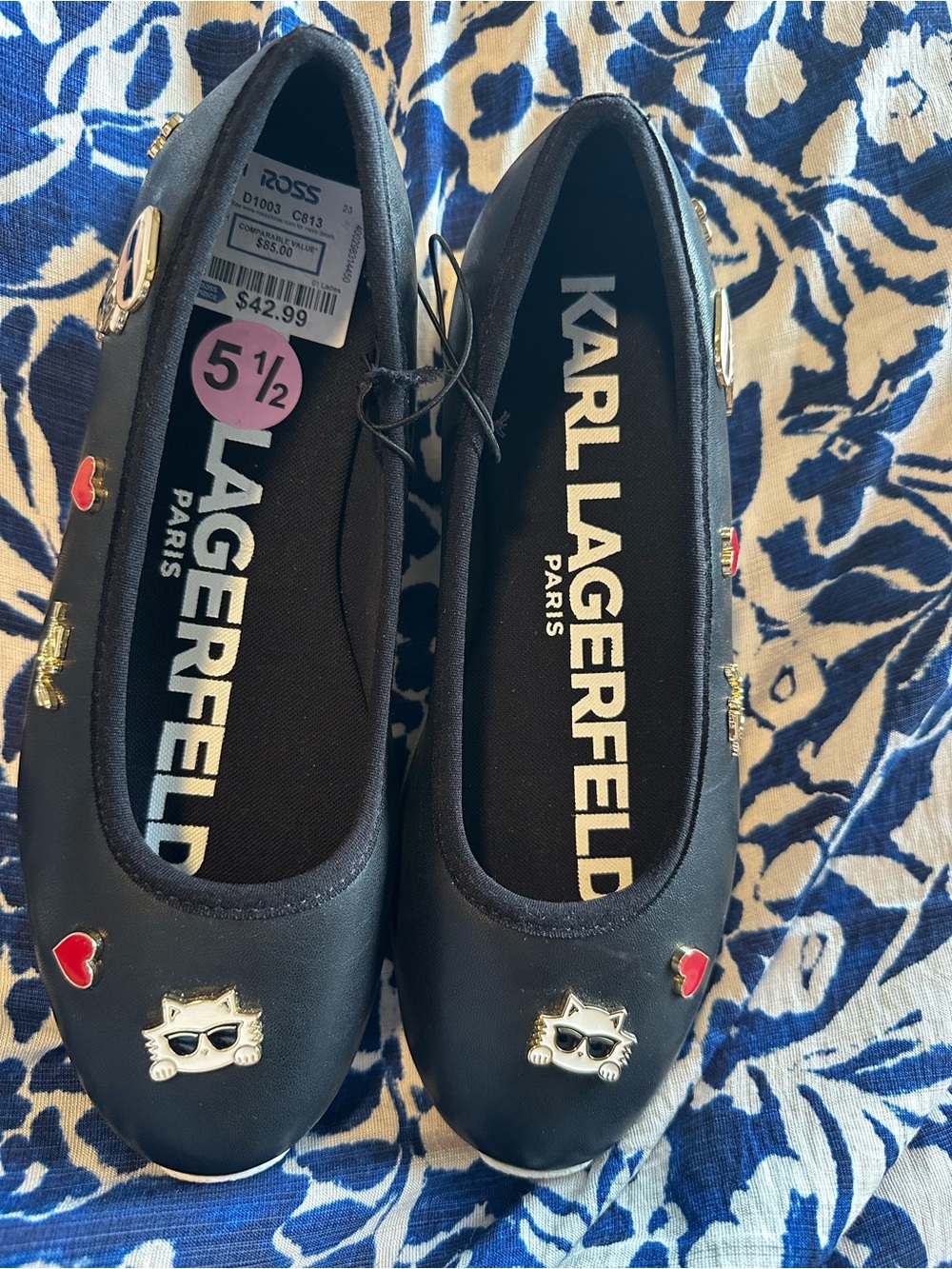 🖤 Karl Lagerfeld Paris Maleia Flats Women’s 5.5 Black Charm Embellished NWT